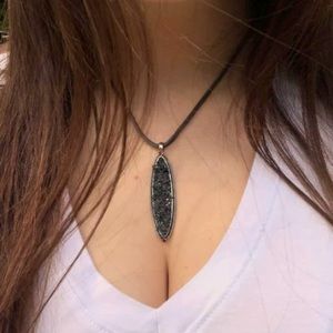 Black crystal necklace 🖤